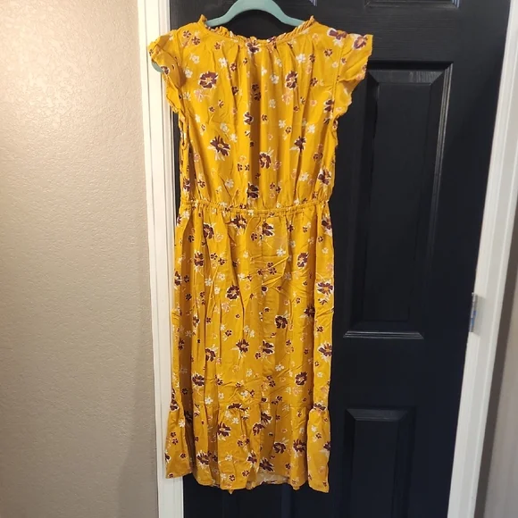 Yellow Floral Midi Dress - Picture 3 of 3